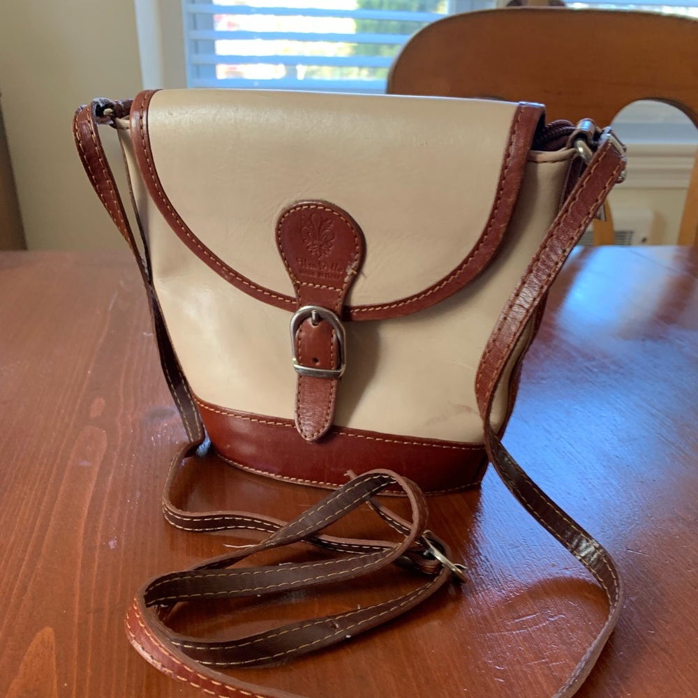 Genuine Italian light tan/dark accent Vera Pelle Leather Cross Body Bag
